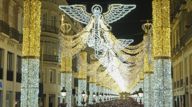 La calle Larios repite este año con el espectáculo 'Ángeles Celestiales'