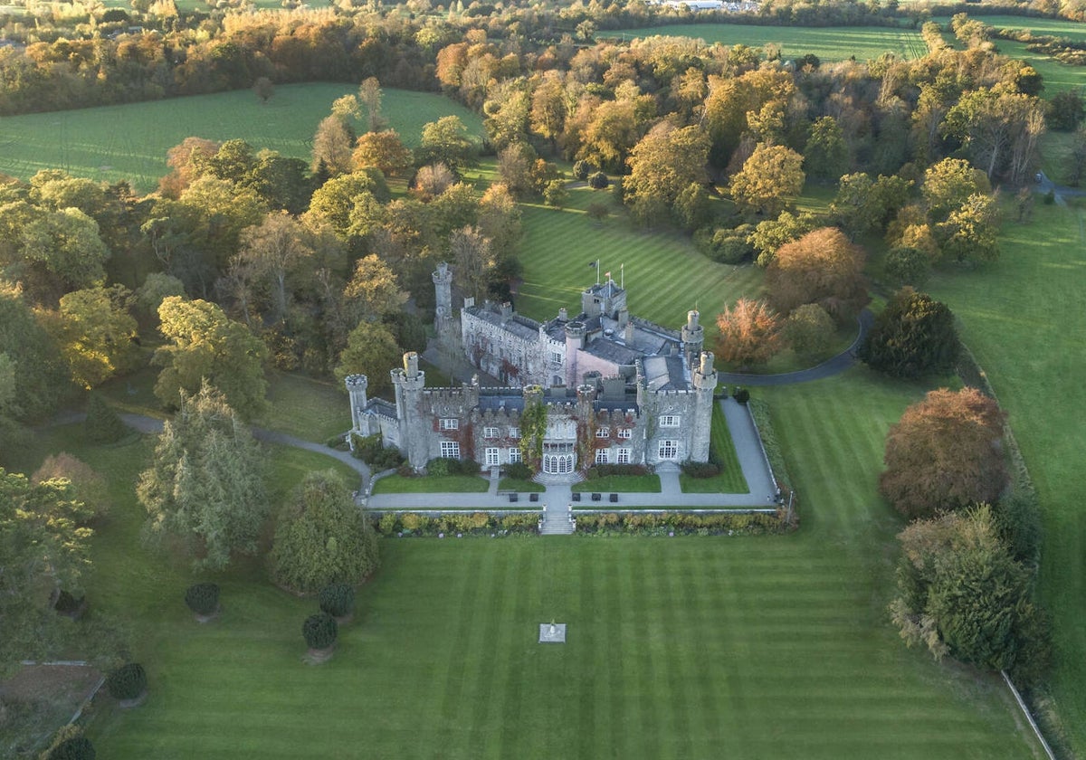 El castillo de Luttrellstown está en un bosque privado en el que también hay un campo de golf