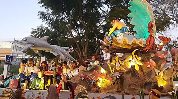 En la cabalgata de Carmona se combina la belleza del cortejo con el interés que tienen las calles de este municipio andaluz