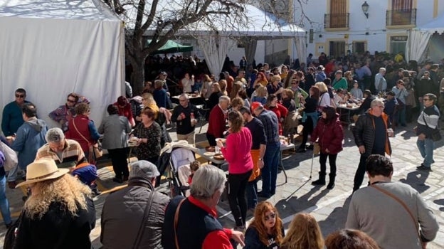 Ambiente en la Fiesta del Romero de Bacares.