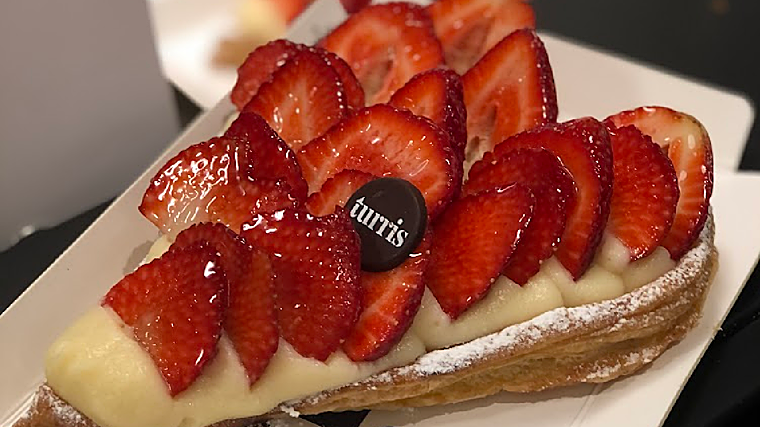 Postre con forma de corazón del obrador Turris