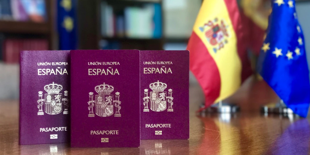 Olvídate del pasaporte: estos son los países a los que puedes viajar solo con el DNI en 2024