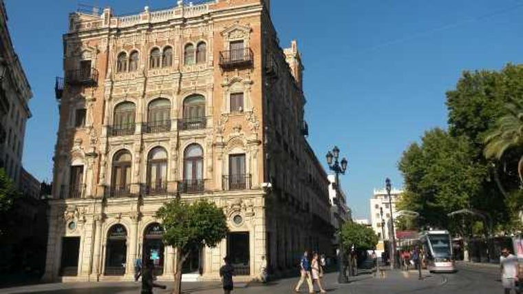 Edificio de Telefónica de Juan Talavera y Heredia