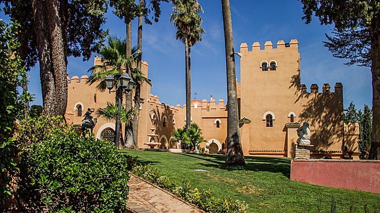 El castillo de Láchar, situado en la provincia de Granada, es un lugar muy valorado por los viajeros