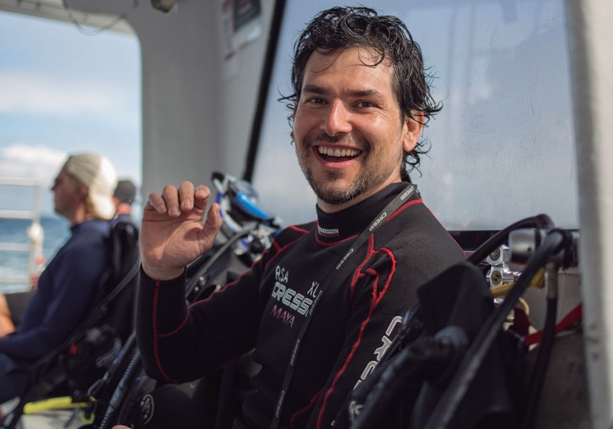 Alan Estrada, durante el viaje que le llevó a ver los restos del Titanic en el fondo del océano