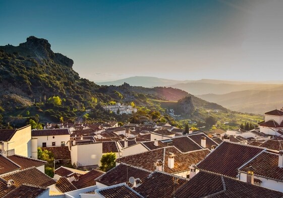 Vista general de la localidad gaditana de Grazalema, uno de los paraísos para el turismo rural de Andalucía