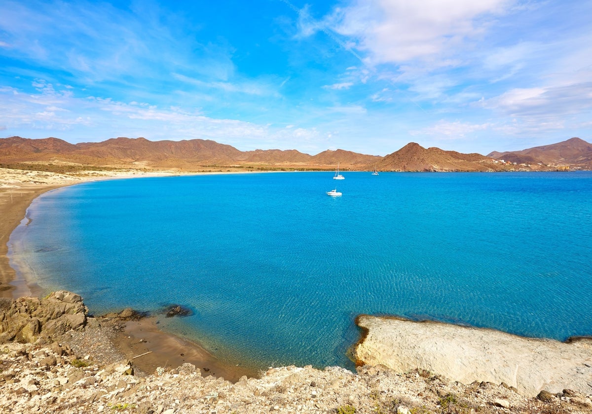 Playa de Los Genoveses en Almería.