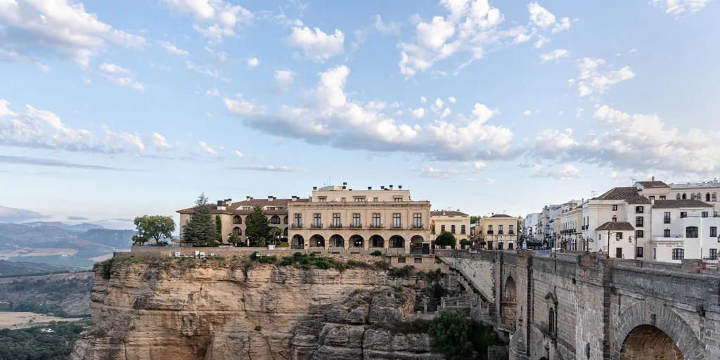 Vacaciones en un palacio: 5 hoteles históricos en Málaga para una escapada de ensueño