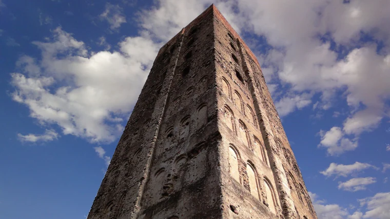 Torre de la iglesia de San Nicolás