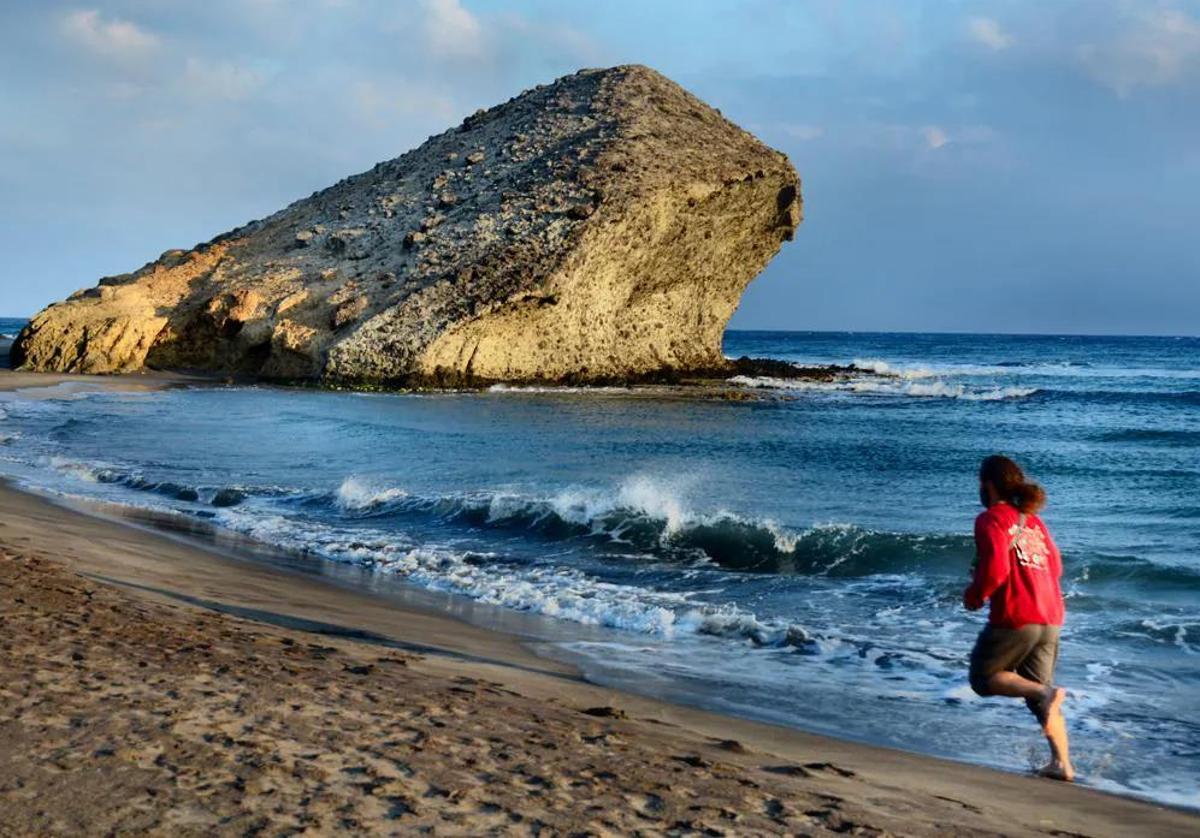 Esta es la playa de Almería considerada como una de las más bonitas de Europa