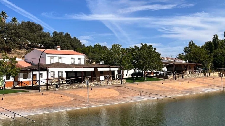 Playa fluvial de San Nicolás del Puerto en la provincia de Sevilla