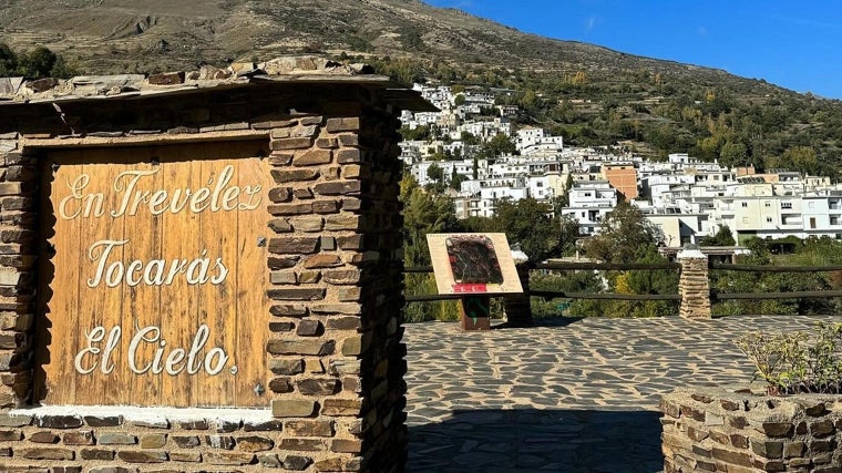 Entrada al pueblo de Trevélez en Granada