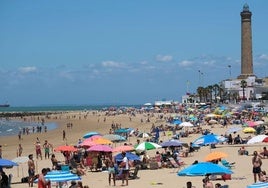 Los horarios de verano de los autobuses desde Sevilla a las playas de Cádiz y Huelva