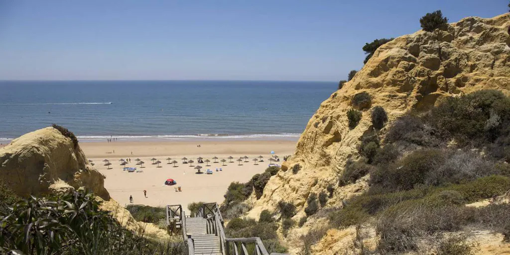 Ni Matalascañas ni Punta Umbría: estas son las dos playas de aguas cristalinas más bonitas de Huelva