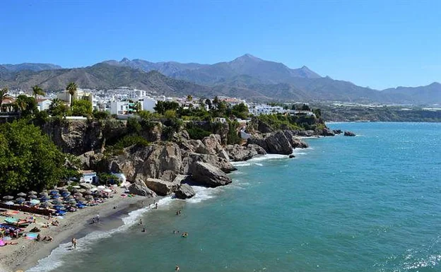 Playa de Calahonda en Motril, paraíso para los amantes del buceo