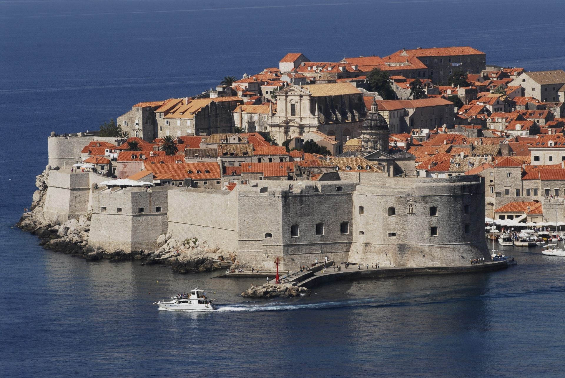 Vistas a las murallas de Dubrovnik