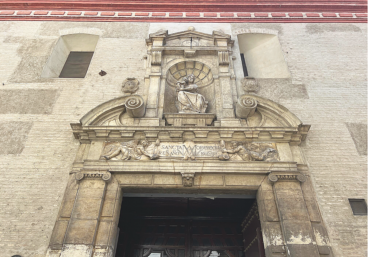 Imagen de la entrada al convento de Santa María de Jesús de Sevilla