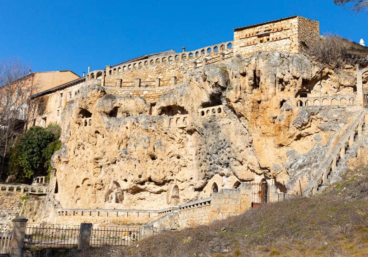 El pequeño pueblo que parece la Capadocia turca y está a una hora de Madrid
