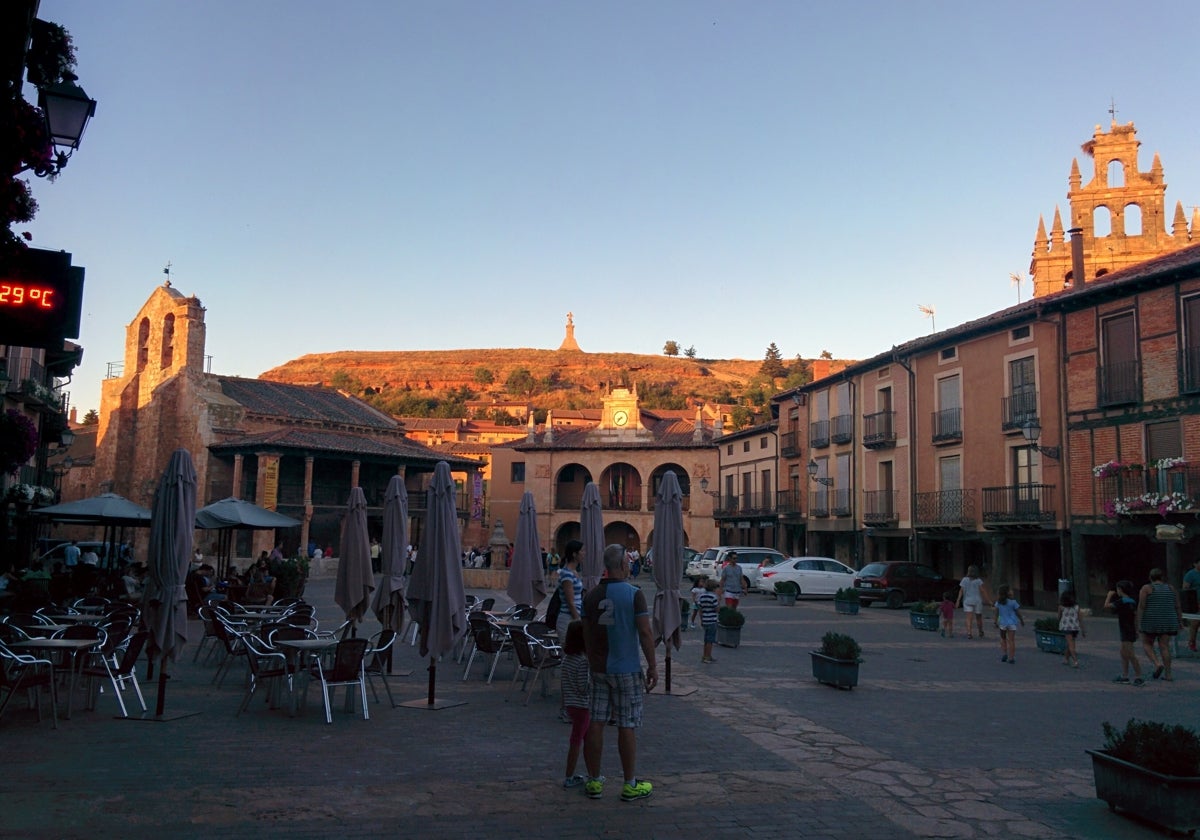 Plaza Mayor de Ayllón