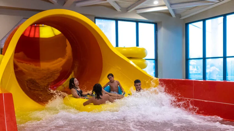 The technology used allows you to enjoy the spirit of a water park also in other months outside of summer.