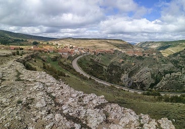 Los 63 km de una de las carreteras más bellas de la España vacía