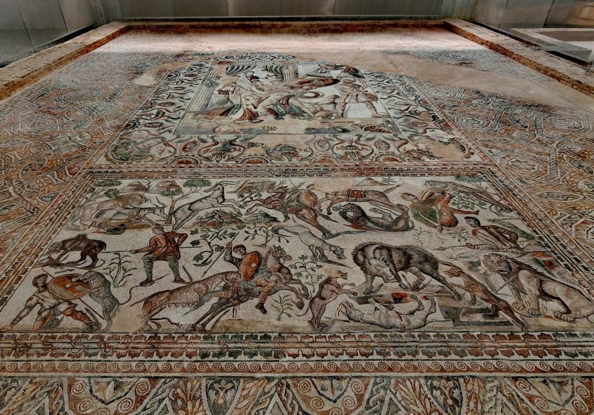 Salón principal: el mosaico Oecus, que ocupa 175 m2, está dedicado al mito de Aquiles y Ulises