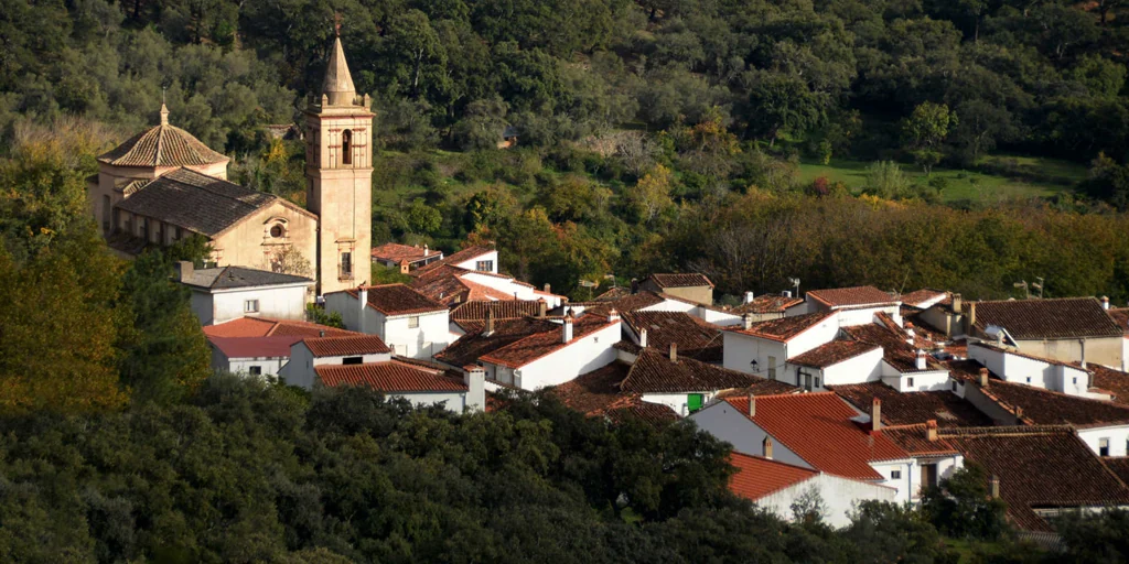 El pueblo más bonito para visitar en invierno está en Huelva: a menos de dos horas de Sevilla y declarado Bien de Interés Cultural