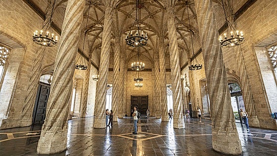 La seda y el único edificio de Valencia que es Patrimonio Mundial