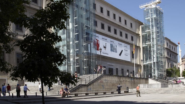 Vista de la fachada del Edificio Sabatini del Museo Reina Sofía