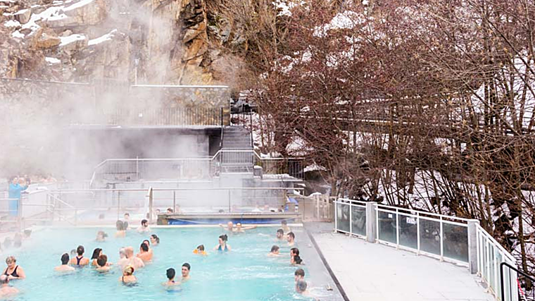 Piscina exterior de los Baños de Llo