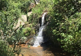 La cascada de Huelva que aparece cuando llueve y casi nadie conoce