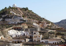 El pueblo desértico de 400 habitantes que aún tiene cabinas de teléfono