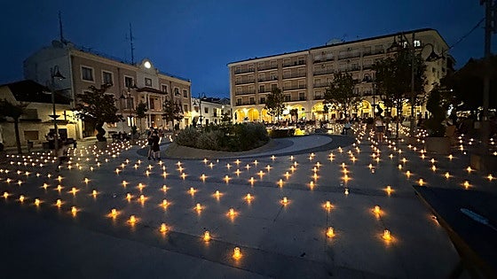 Descubre el pueblo que celebra el verano entre velas, música, deporte y queimada