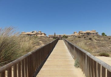 Hoteles con acceso directo a la playa en Huelva: precios y opiniones reales