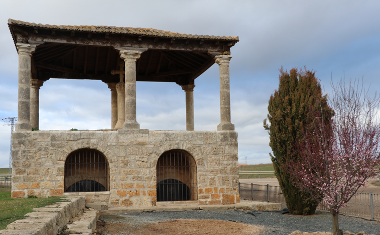Imagen principal - El humilladero, el puente de San Juan y Torre mudéjar San Martín