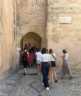 Imagen secundaria 2 - Calles del Albaicín y Puerta de las Pesas 