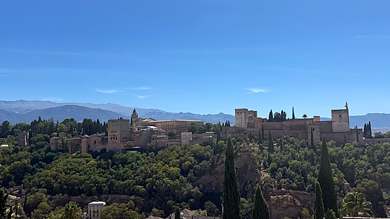Vistas a la Alhambra desde el mirador de San Nicolás