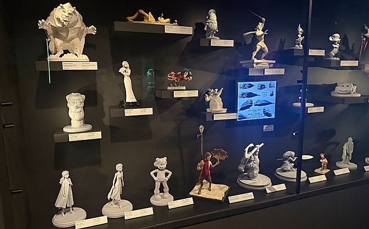 Imagen principal - En total hay más de 250 piezas repartidas en nueve salas inmersivas