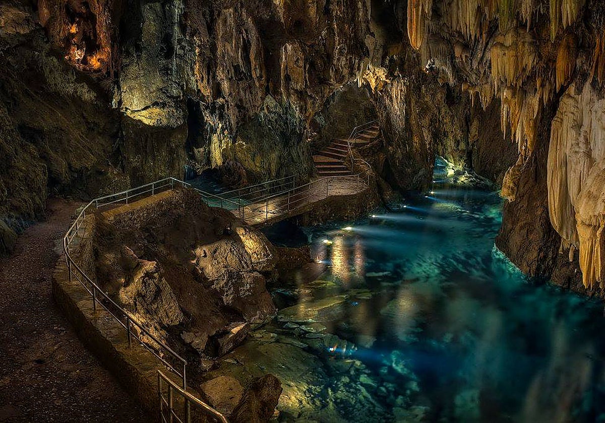 En esta espectacular imagen se puede apreciar la belleza de la inigualable Gruta de las Maravillas