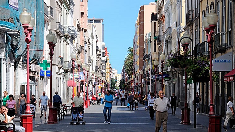 Ambiente en la calle Mayor de Triana, en Las Palmas de Gran Canaria