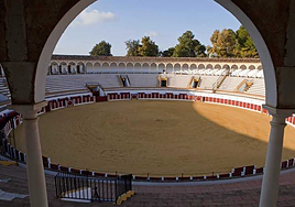 Este pueblo de Andalucía tiene una plaza de toros 'gemela' a la Maestranza de Sevilla