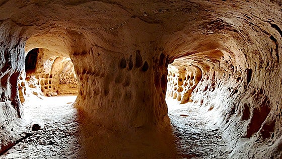Descubre en Arnedo las Cuevas de los Cien Pilares, la Capadocia española