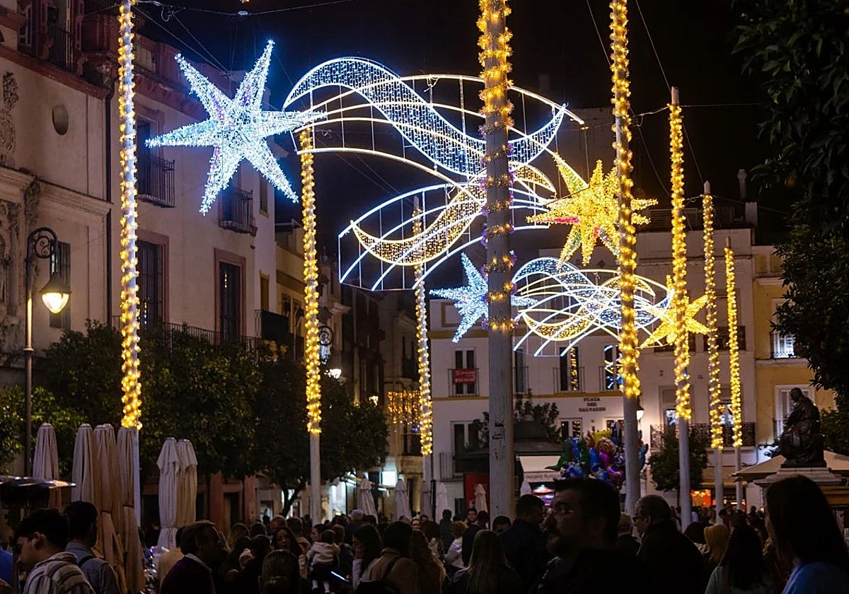 El alumbrado navideño del asado año en la Plaza del Salvador