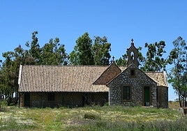 La iglesia abandonada en la Sierra de Sevilla fundada por ingleses