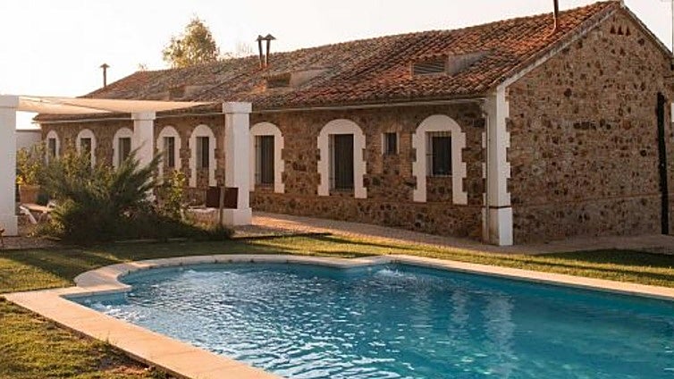 El balneario más deseado de Andalucía en invierno: tiene estilo árabe y está entre montañas