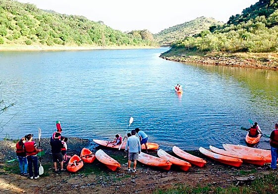 Embalse de La Minilla en la Vía Verde de El Ronquillo