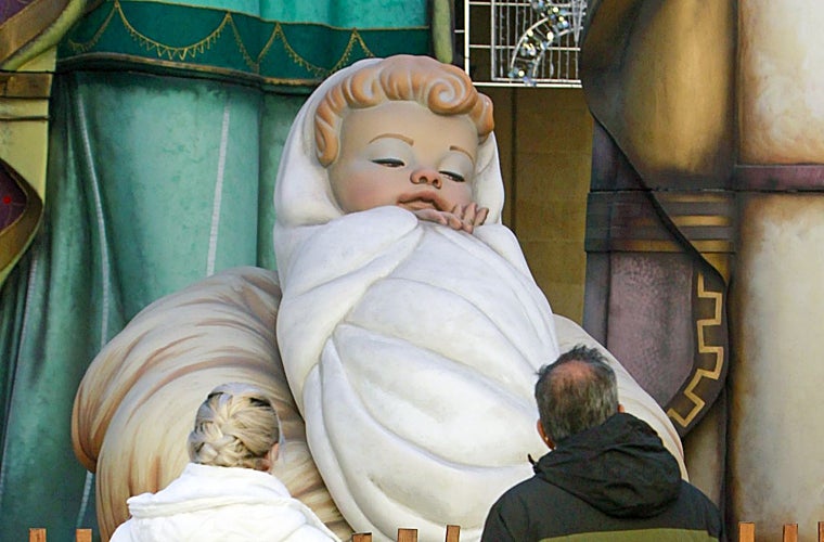 The largest nativity scene in the world is in Alicante: only the figure of Saint Joseph is 18.10 meters high