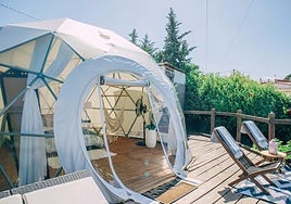 Los siete hoteles burbuja de Andalucía que te permiten dormir bajo las estrellas sin pasar frío este invierno