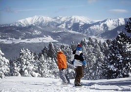 El placer de esquiar en Font-Romeu Pyrénées 2000, la niña bonita de los Pirineos Orientales