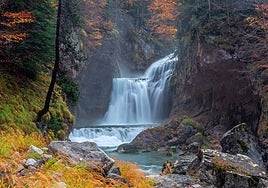 Las nueve cascadas más espectaculares, y menos conocidas, de España